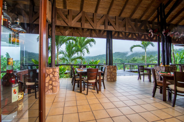 Hotel-Mountain-Paradise-Restaurant-Koita1